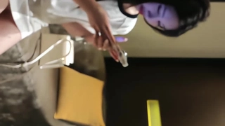 人妻自慰迟到的4P大战，厦门小内内