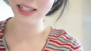 热辣的继女被变态的继父操了