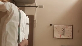 MIDV-093 [HD] 「もう吹いてるってばぁ！」深田えいみの逆ナン逆レ●プ痴女ドキュメント 拘束され身动き出来ず、いきなり连射＆男潮で犯●れちゃったボク