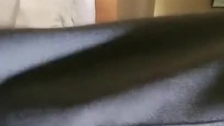 她第一次出轨肛交拳交